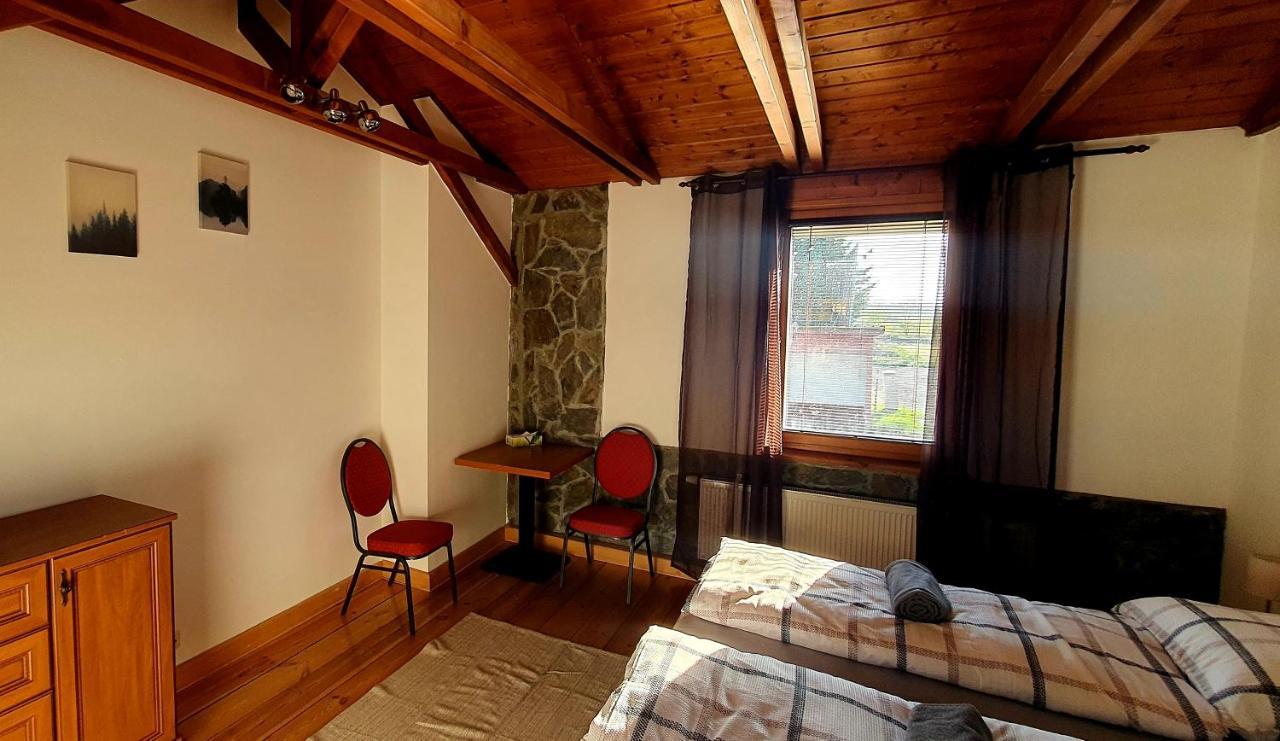 Katerina Restaurant A Penzion Rozvadov Zewnętrze zdjęcie