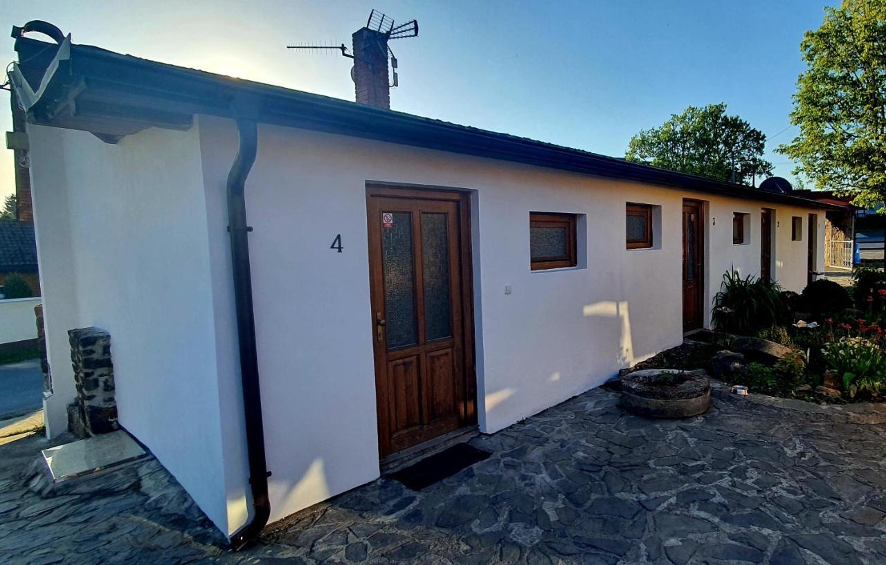 Katerina Restaurant A Penzion Rozvadov Zewnętrze zdjęcie