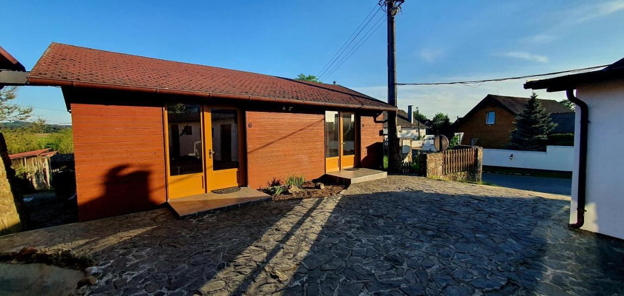 Katerina Restaurant A Penzion Rozvadov Zewnętrze zdjęcie