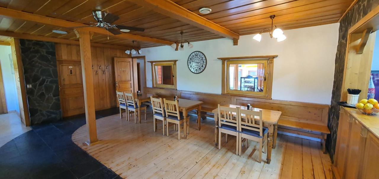 Katerina Restaurant A Penzion Rozvadov Zewnętrze zdjęcie